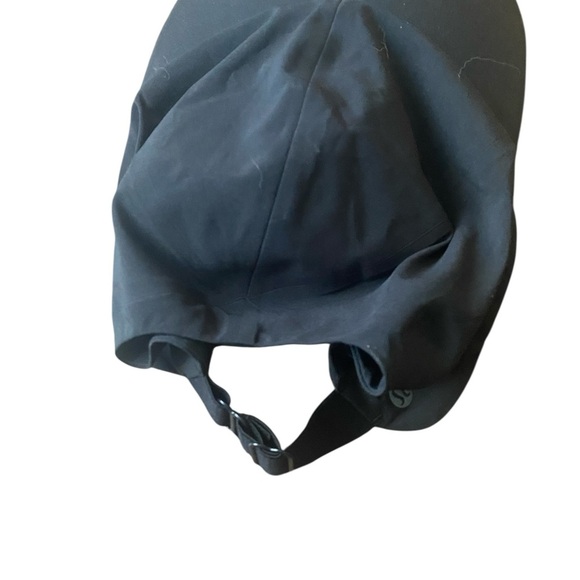 Lululemon Fast and Free Black Running hat - Picture 2 of 11